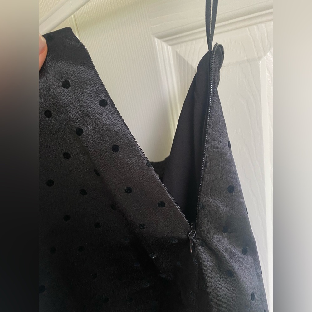 NEW Reformation Black Nolyn Satin Polka Dot Top and June Low Rise Shorts Set - Picture 8 of 14